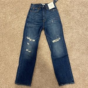 Abercrombie Ultra High Rise Ankle Straight Jeans